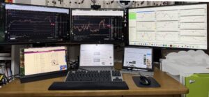 mac mini, macbook air, ipad,モバイルモニターを使った簡易6画面トレード環境